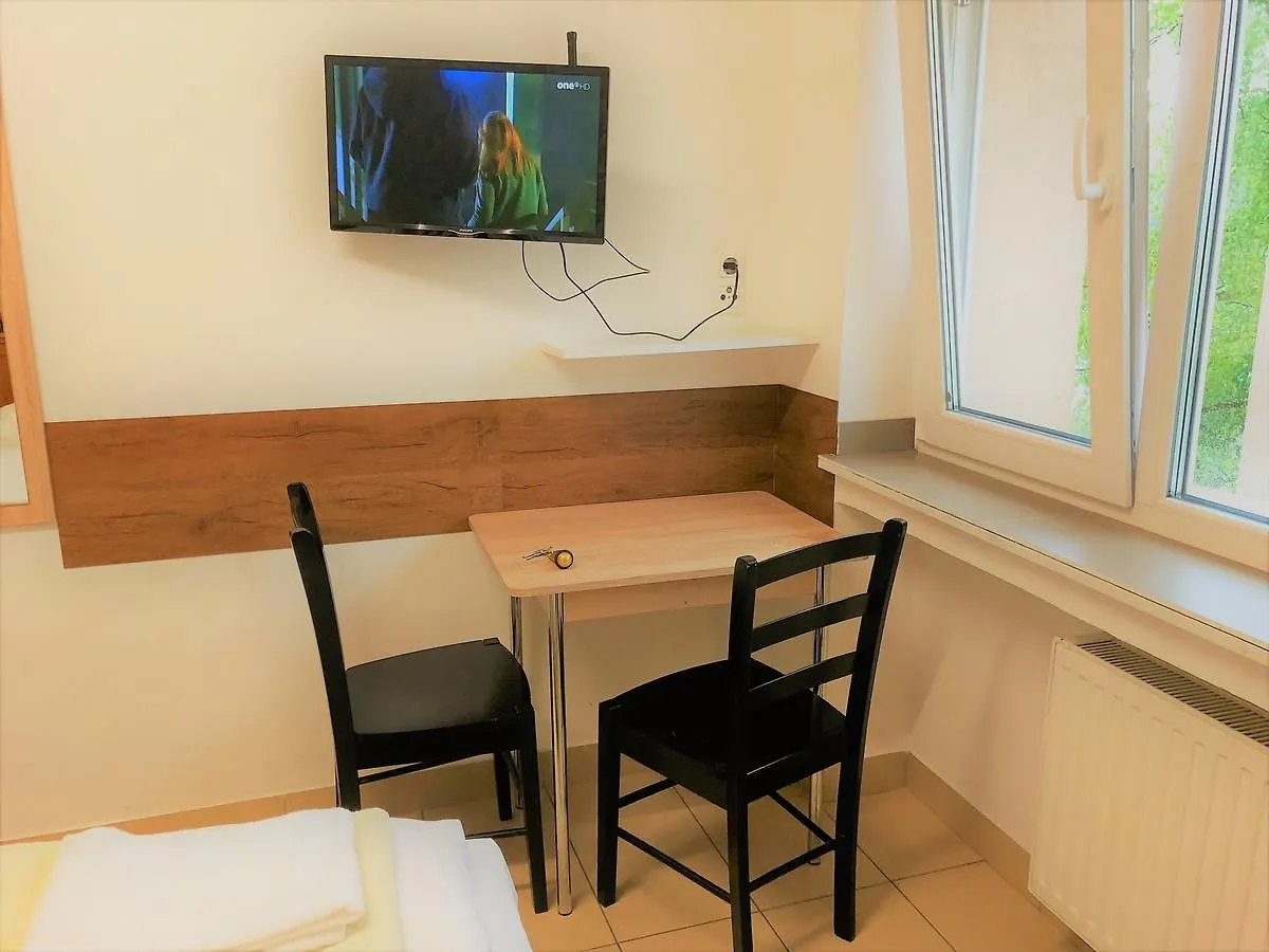 Hotel Moji Koeln 2*, Cologne