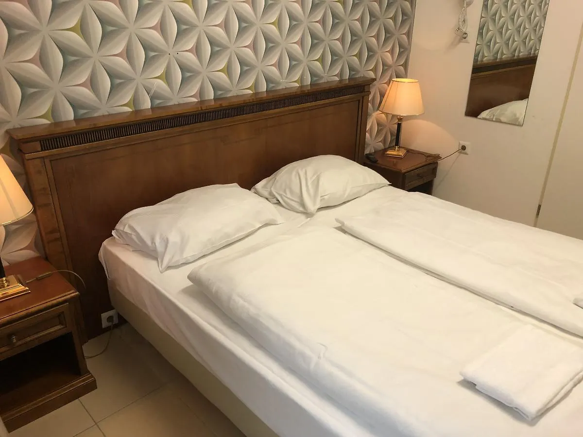 **  Hotel Moji Koeln Alemanha