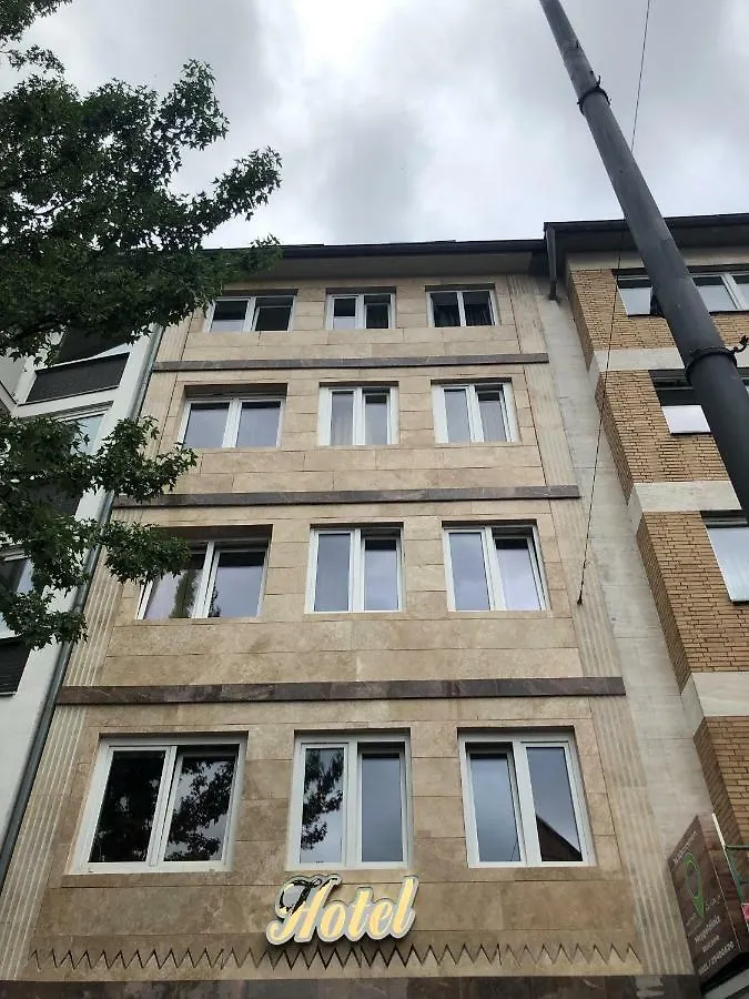 Hotel Moji Koeln